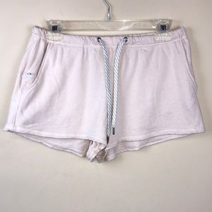 Vuori Women’s Organic Cotton Cream Drawstring Waist Multi-Pocket Shorts